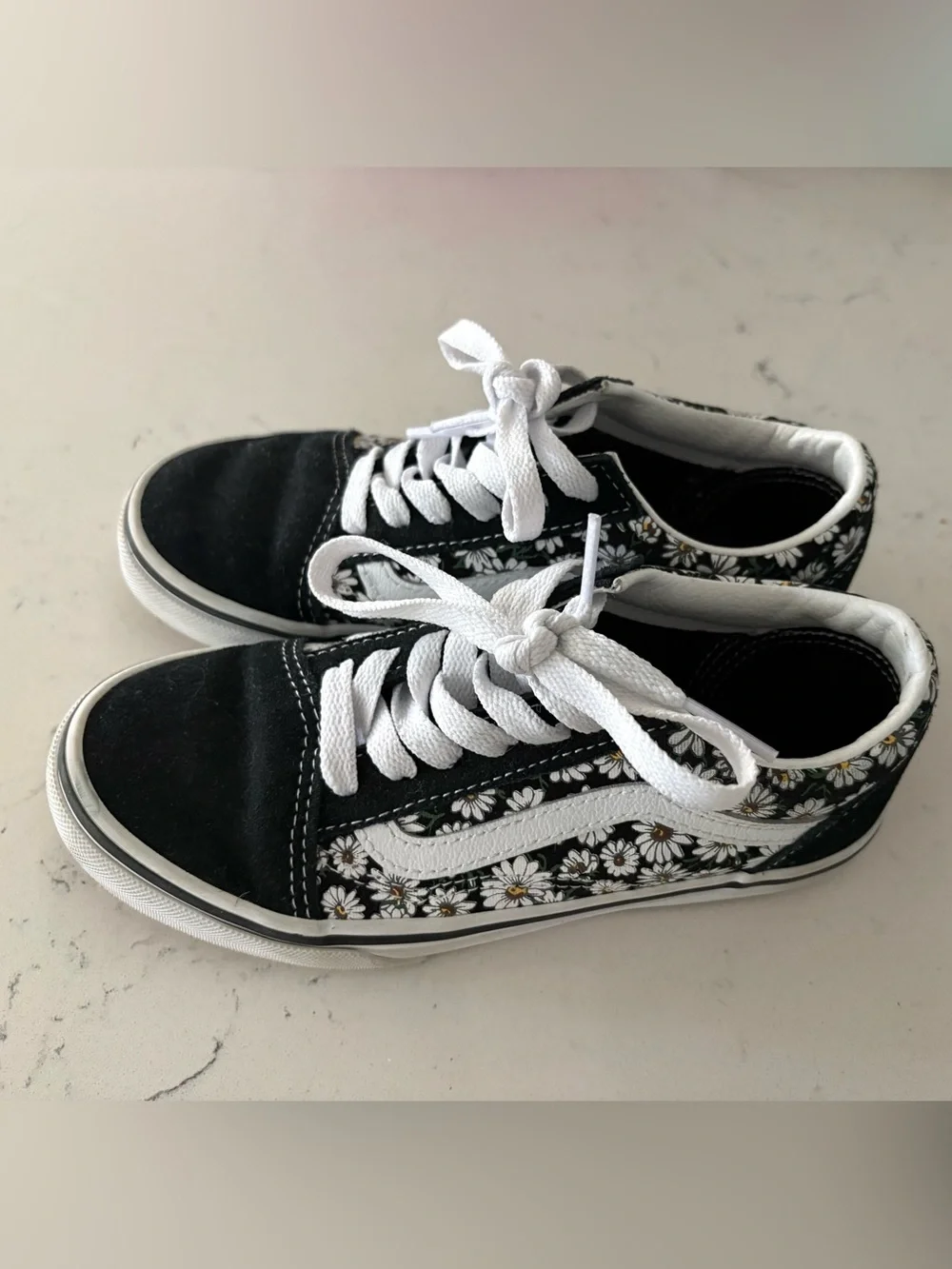 Vans Kids Black Daisy Old Skool Lace-Up Sneakers